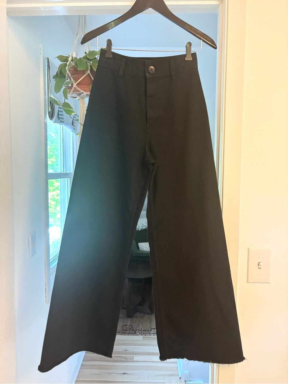 Zara Wide Leg Black Jeans Size 4 EU 36 Raw Hem High Rise Minimalist Denim